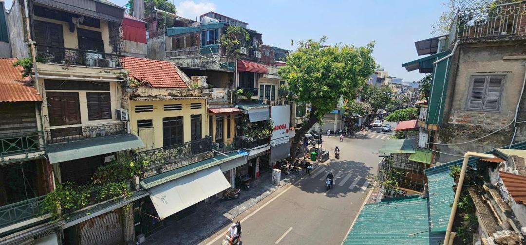 Photo of Buildings in Hang Dao