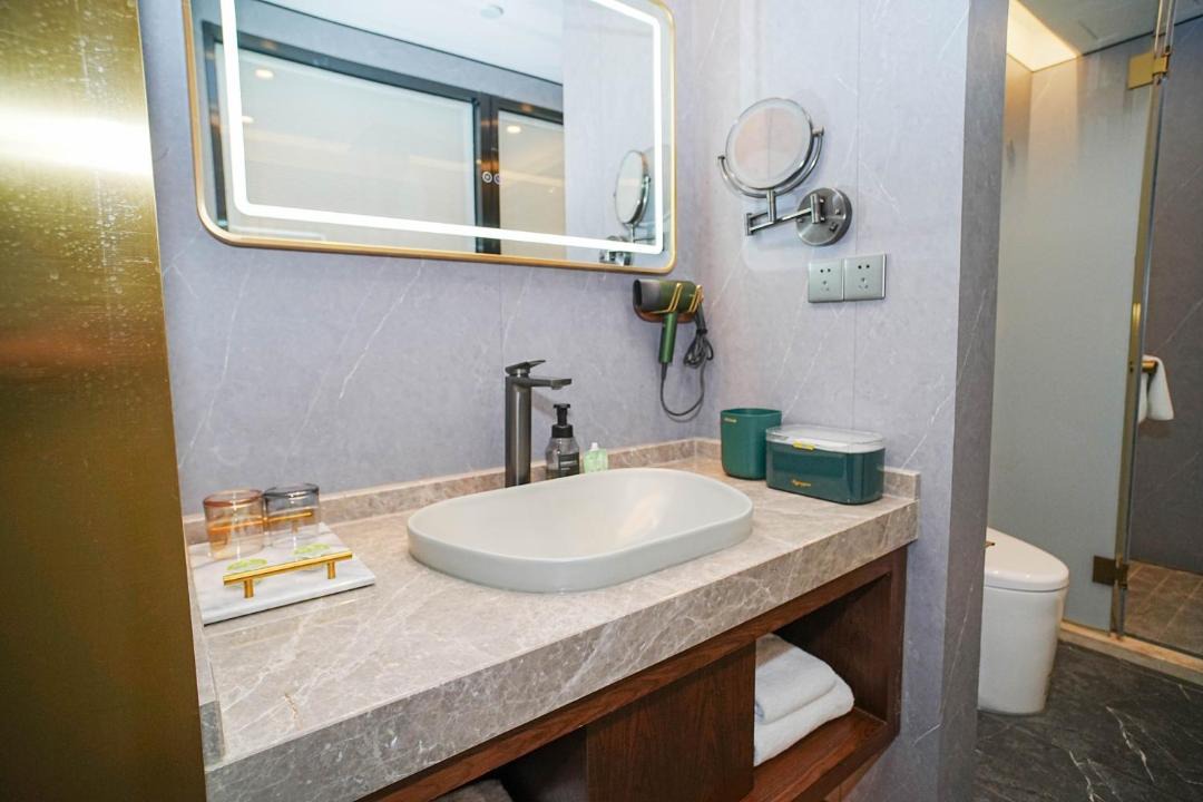 Photo of Bathroom in Xihu
