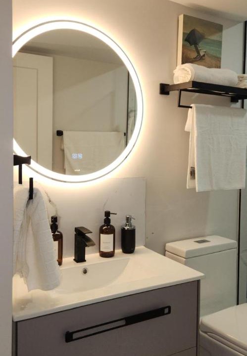 Photo of Bathroom in Grand River South