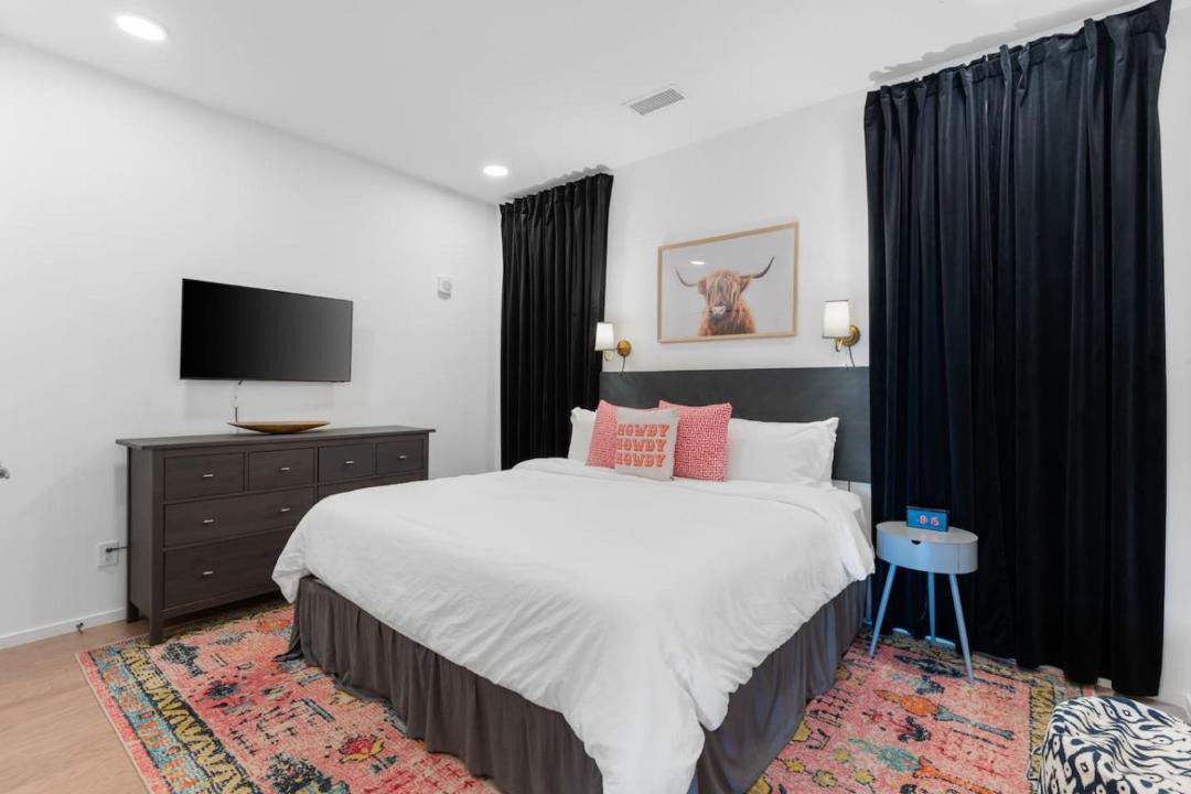 Photo of Bedroom in North Capitol