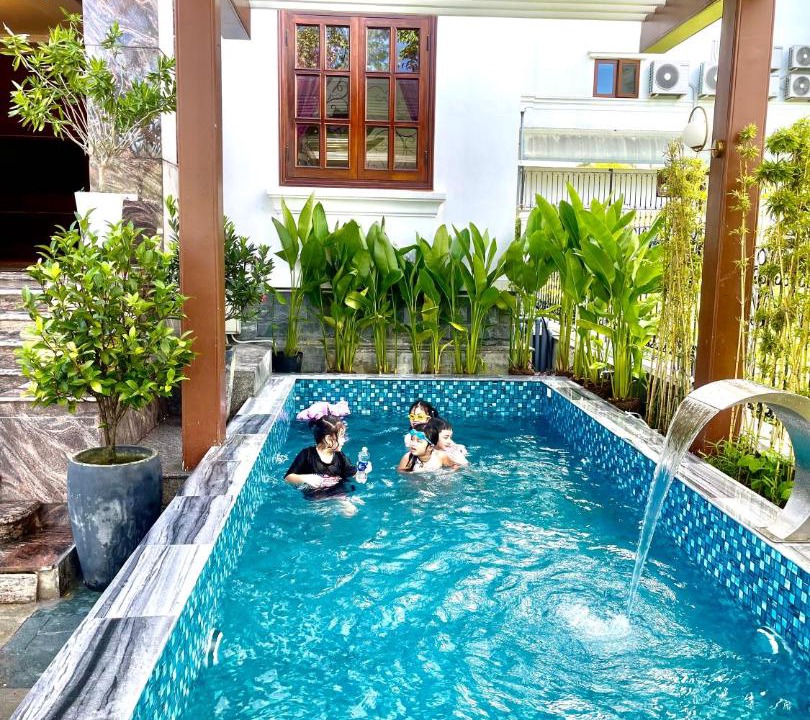 Photo of Others in Hue