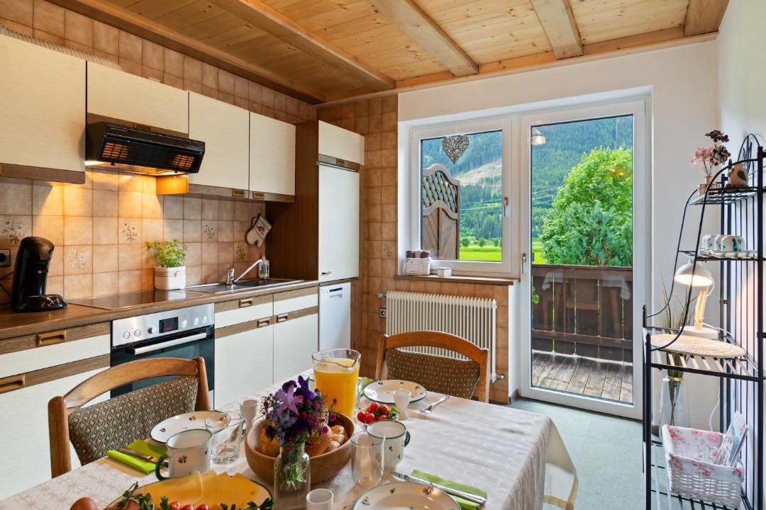 Photo of Kitchen in Muhlbach im Pinzgau