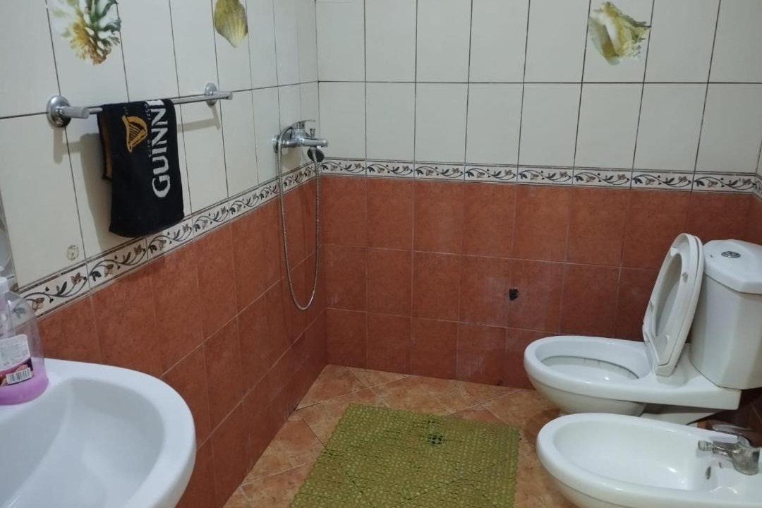 Photo of Bathroom in Mbrostar-Urë