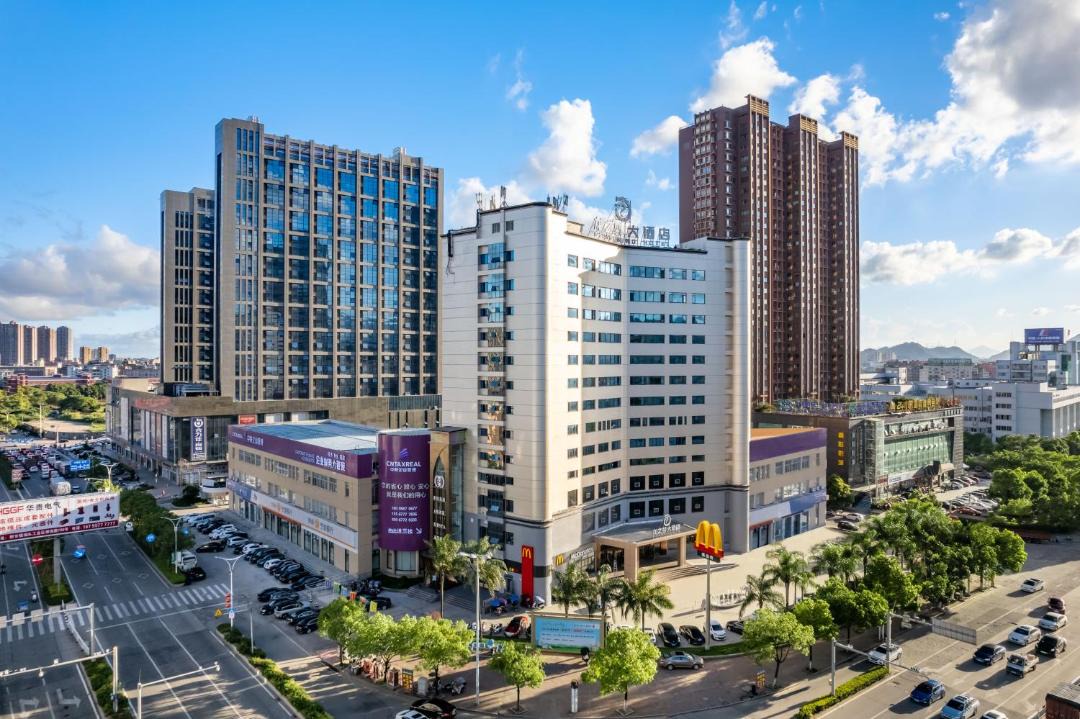 Photo of Buildings in Yueqing