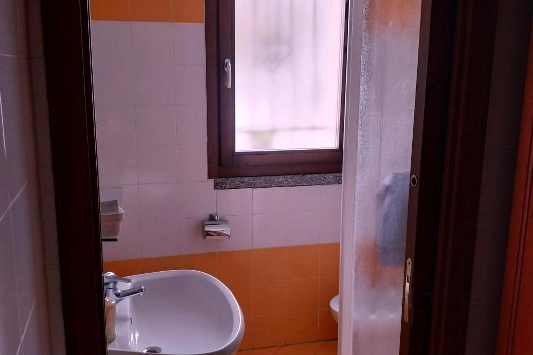 Photo of Bathroom in Peschiera Borromeo