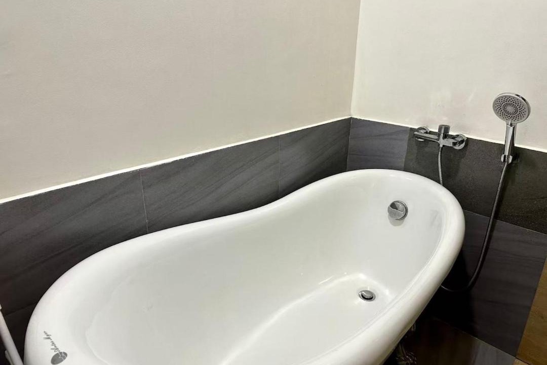 Photo of Bathroom in Moonwalk