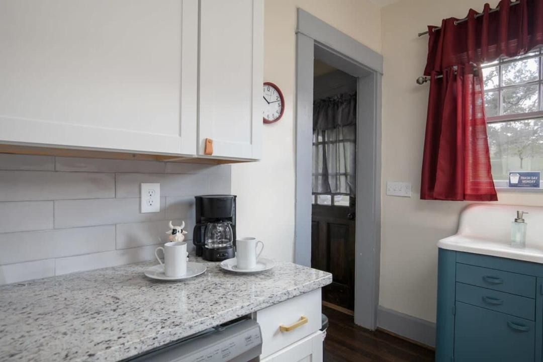 Photo of Kitchen in Crestline Heights