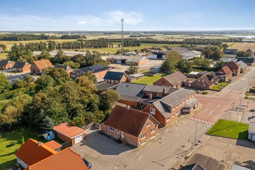 Photo of Buildings in Tim