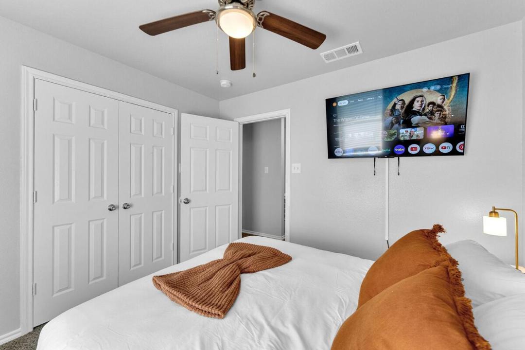 Photo of Bedroom in Glenn Heights