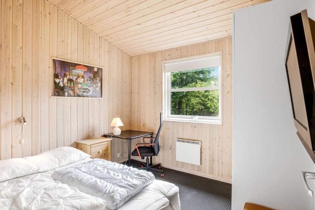Photo of Bedroom in Hou