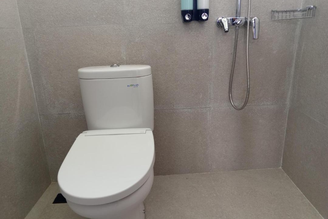 Photo of Bathroom in Genteng