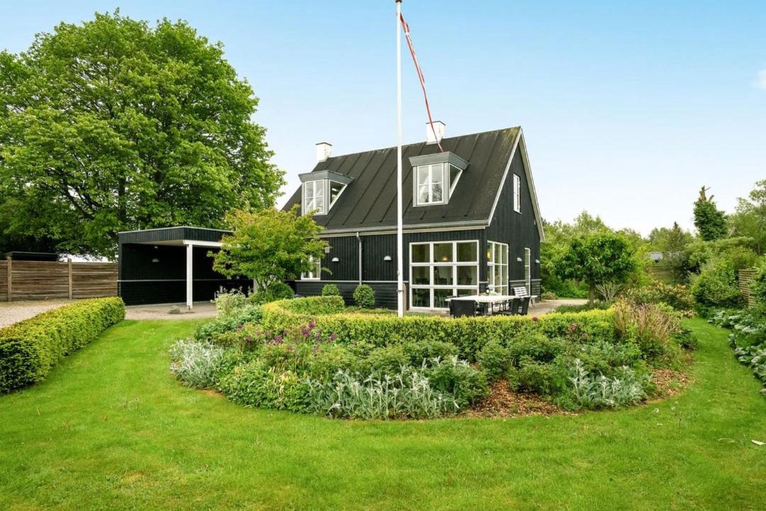 Photo of Others in Vejlby Fed