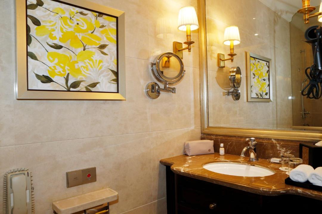 Photo of Bathroom in Changning