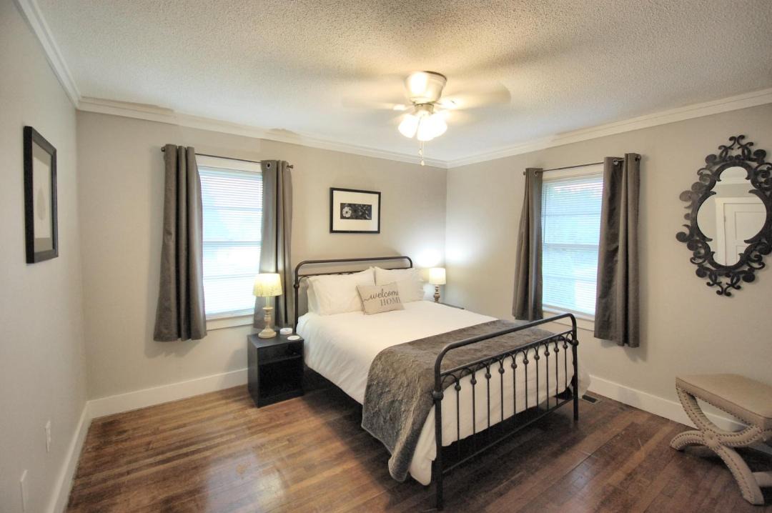 Photo of Bedroom in Hayesville