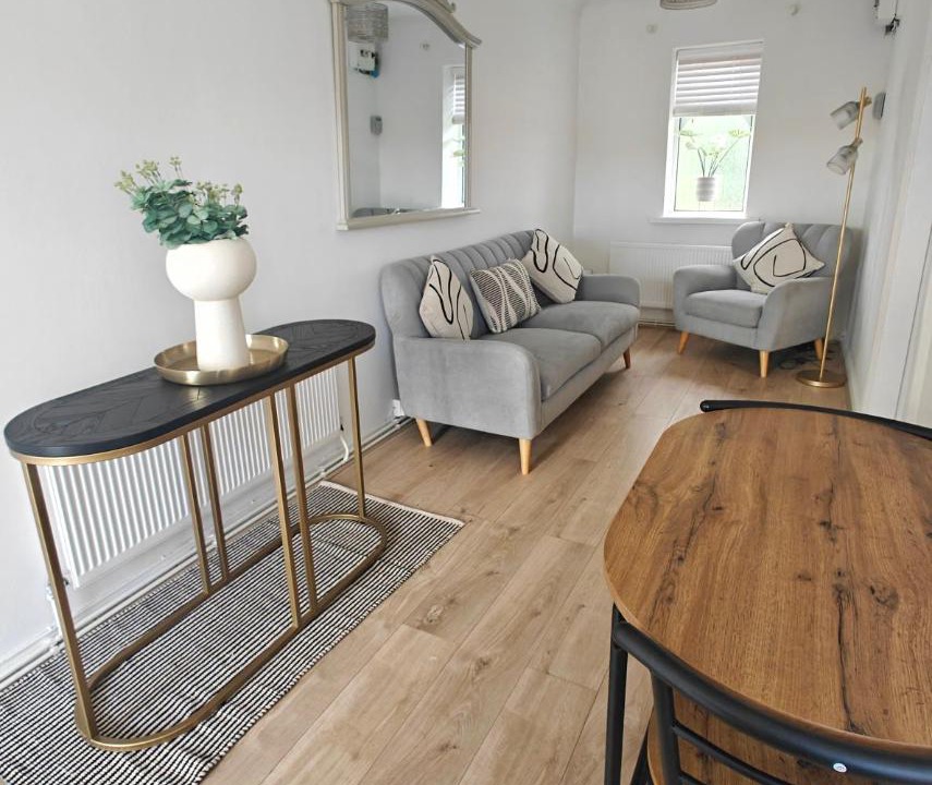 Photo of Livingroom in Cut Bush