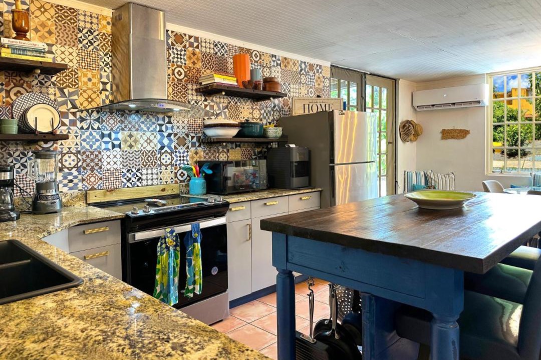 Photo of Kitchen in Mameyes II