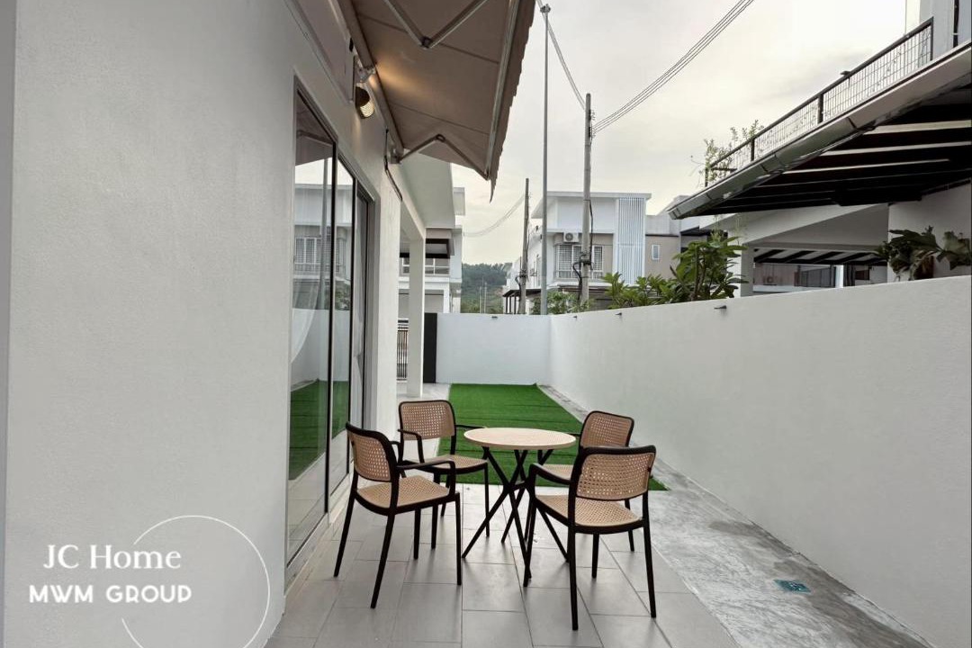 Photo of Patio Balcony in Kluang