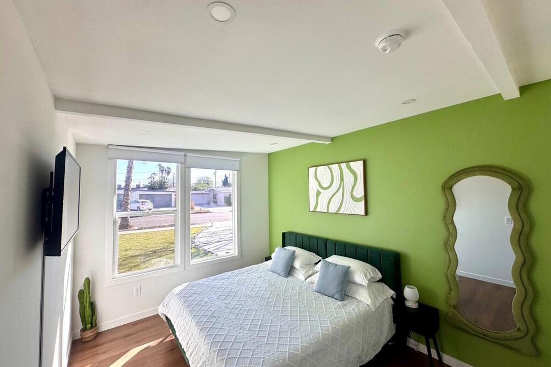 Photo of Bedroom in Reseda