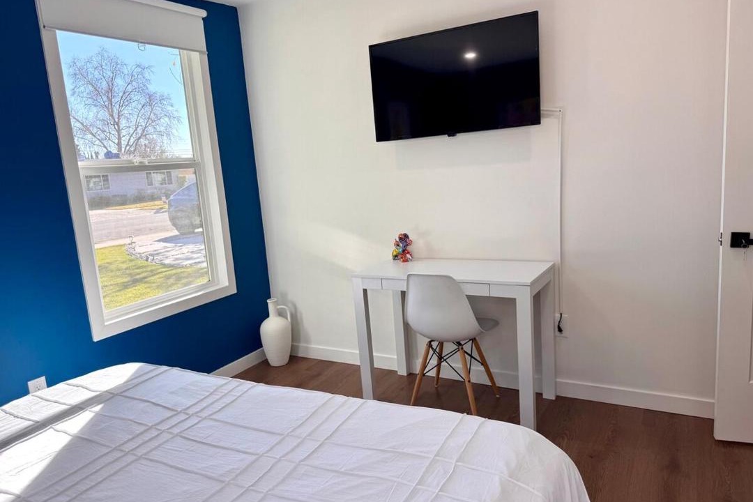 Photo of Bedroom in Reseda
