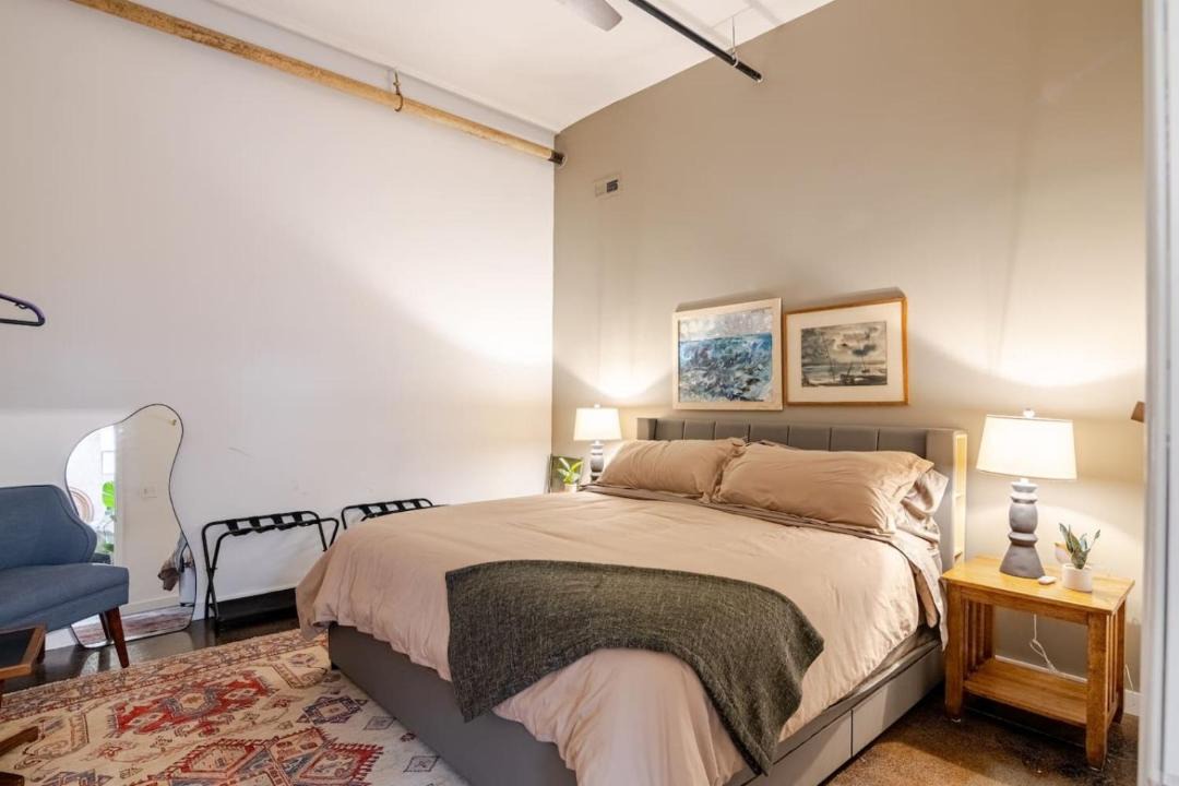 Photo of Bedroom in Central Business District