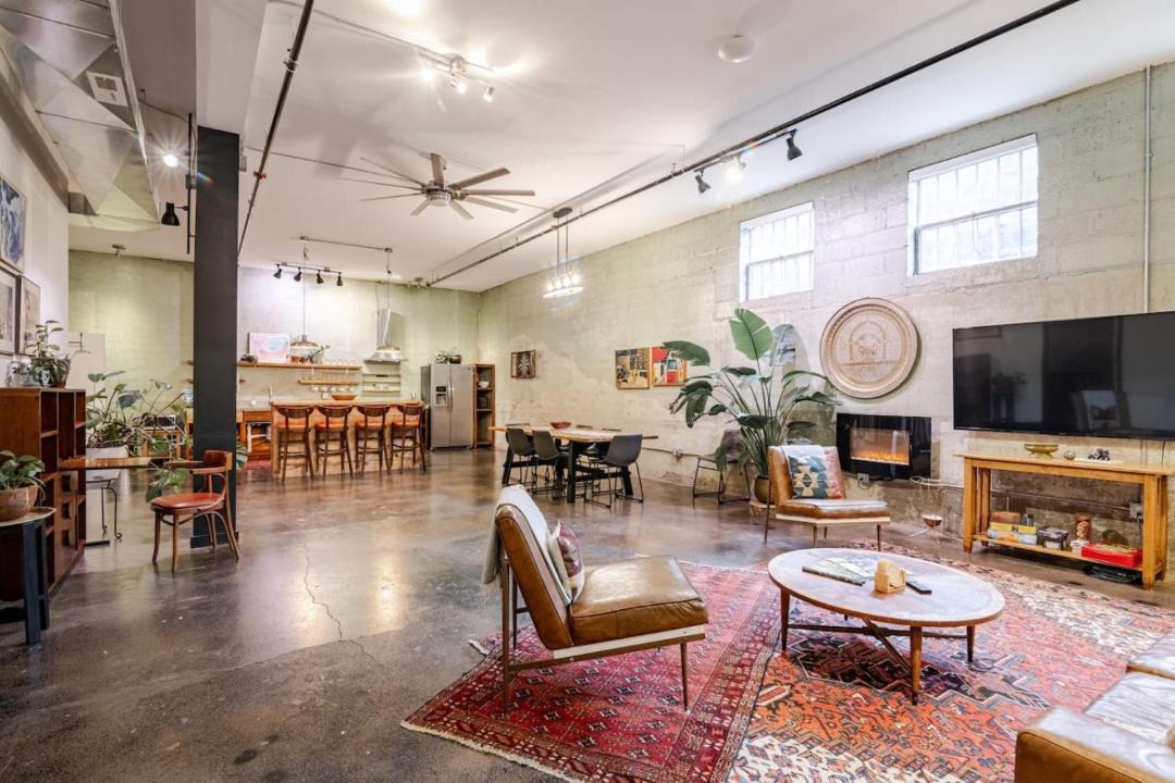 Photo of Livingroom in Central Business District