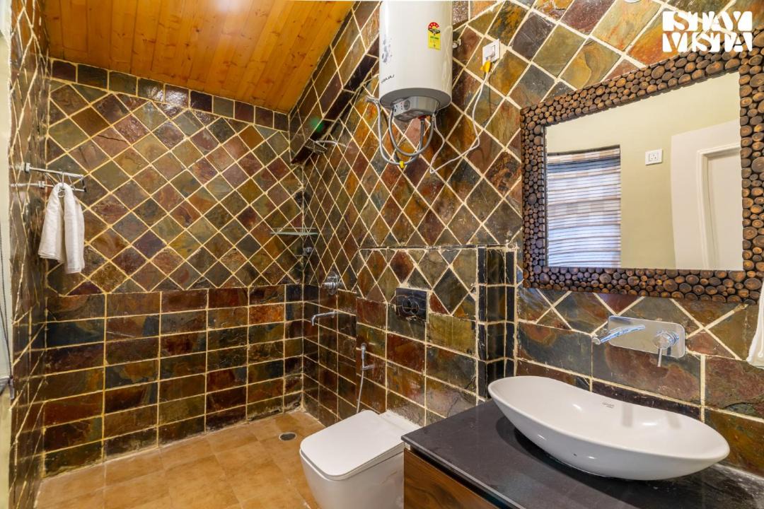 Photo of Bathroom in Mukteshwar