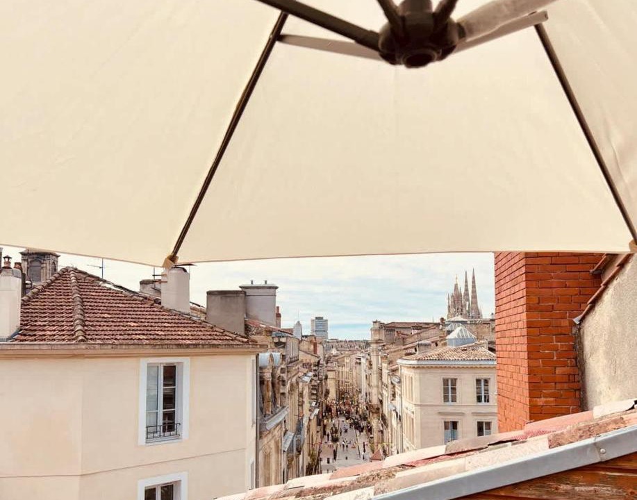 Photo of Patio Balcony in Hotel de Ville - Quinconces