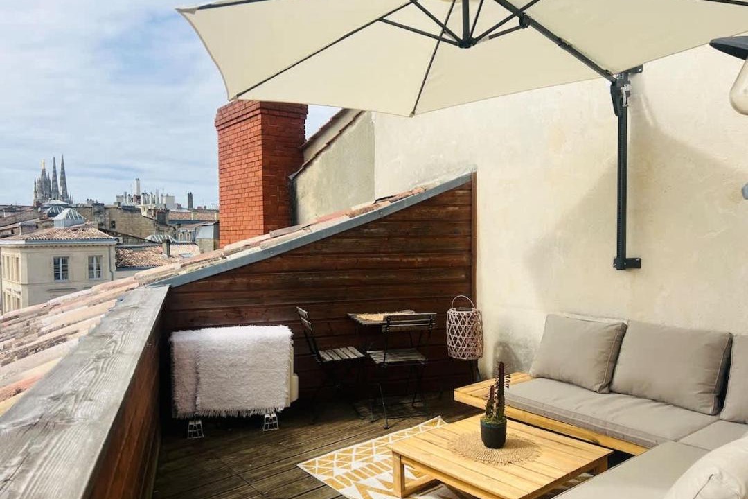 Photo of Patio Balcony in Hotel de Ville - Quinconces