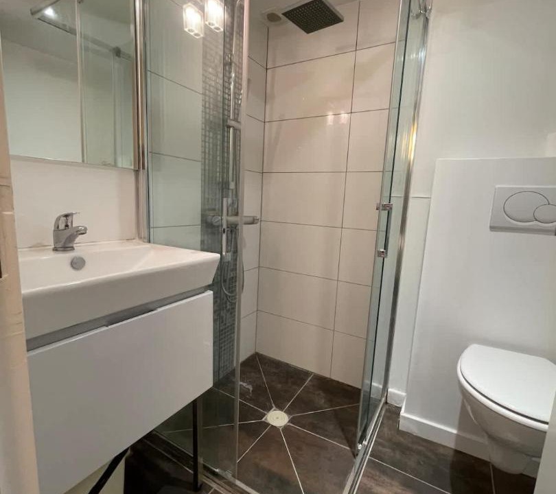 Photo of Bathroom in Bordeaux Golden Triangle