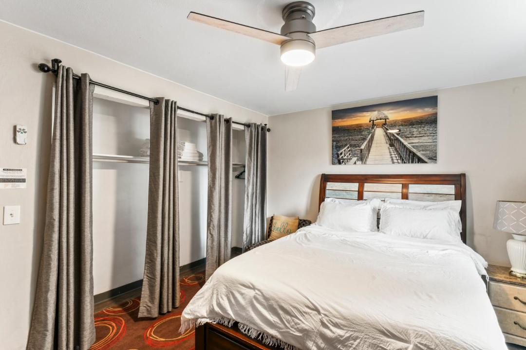 Photo of Bedroom in Airport Heights Community Council