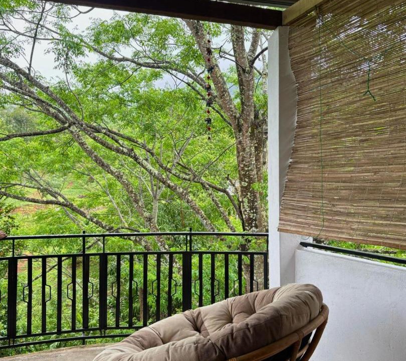 Photo of Patio Balcony in Doluwa