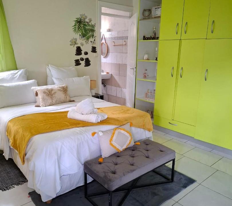 Photo of Bedroom in Pointe-Noire