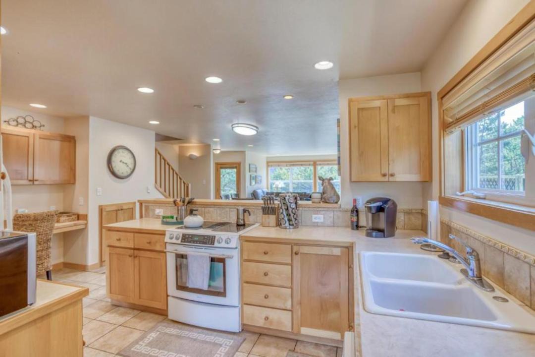 Photo of Kitchen in Shorepine Village