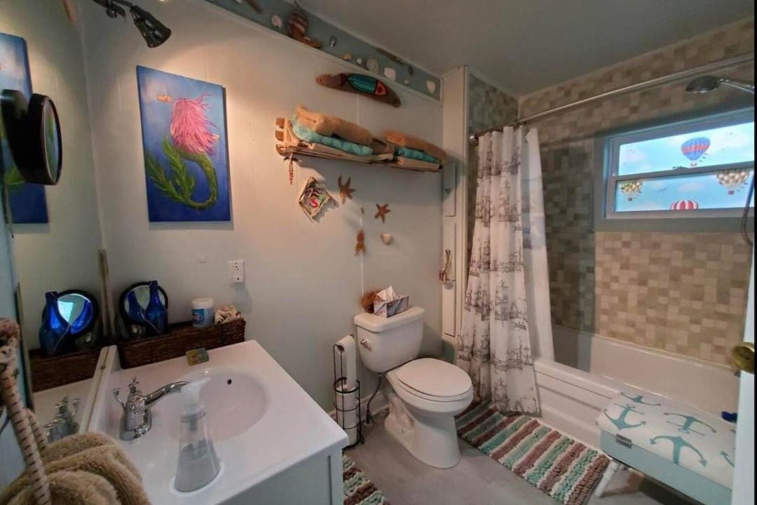 Photo of Bathroom in Corran Ban