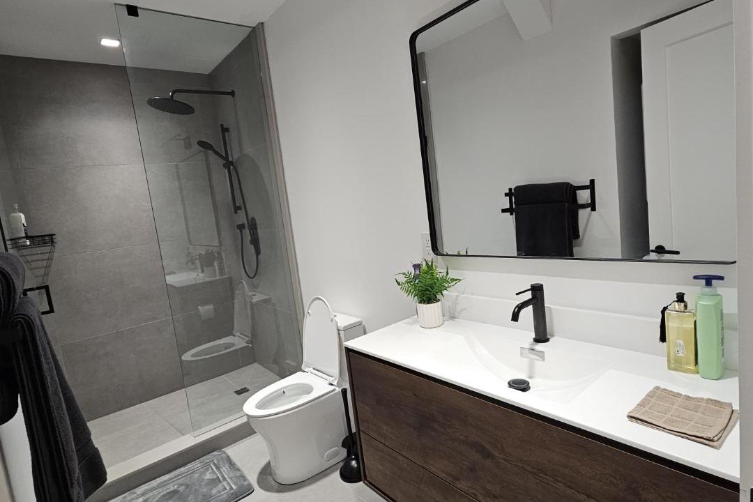 Photo of Bathroom in Halton Regional Municipality