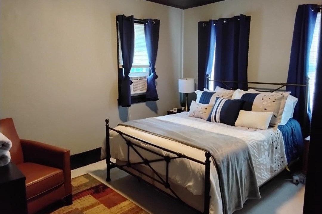 Photo of Bedroom in Bellefonte