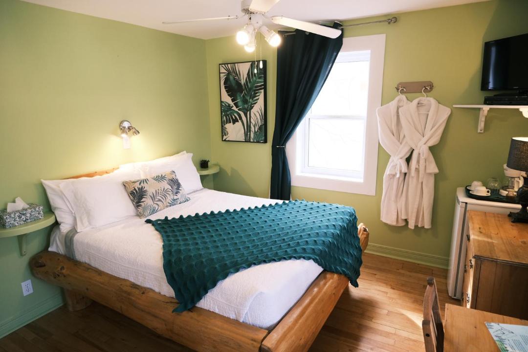 Photo of Bedroom in Pointe-au-Pic