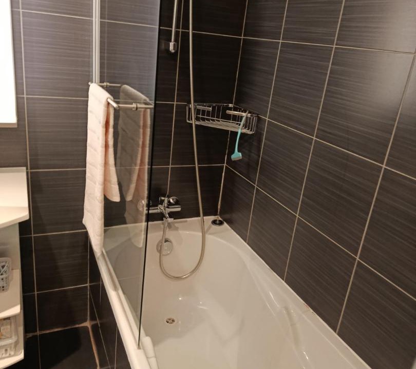 Photo of Bathroom in Caen City Centre