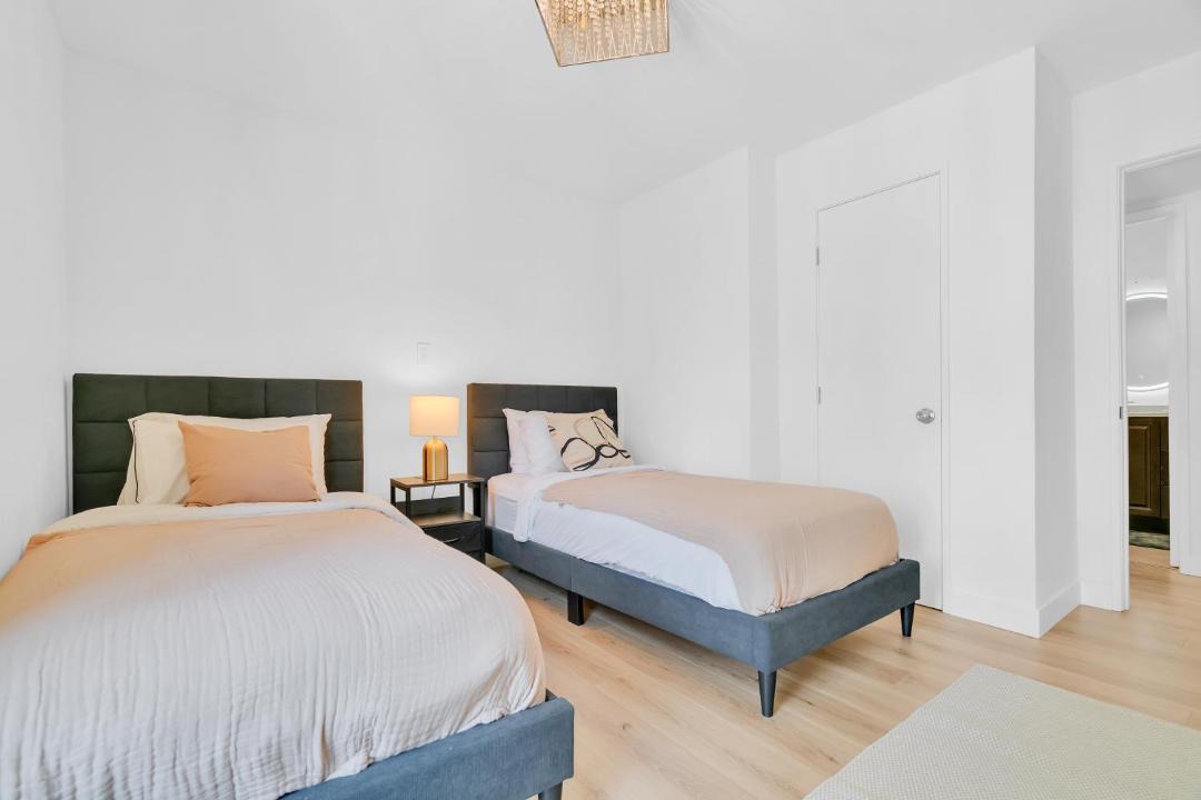 Photo of Bedroom in Tarzana