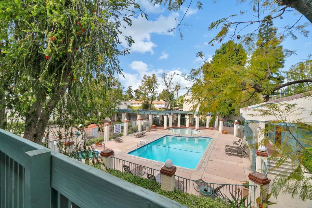 Photo of Patio Balcony in Tarzana