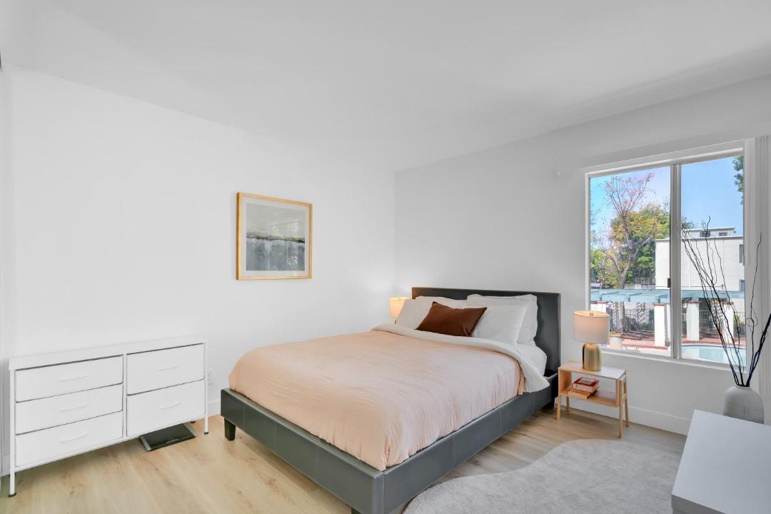 Photo of Bedroom in Tarzana