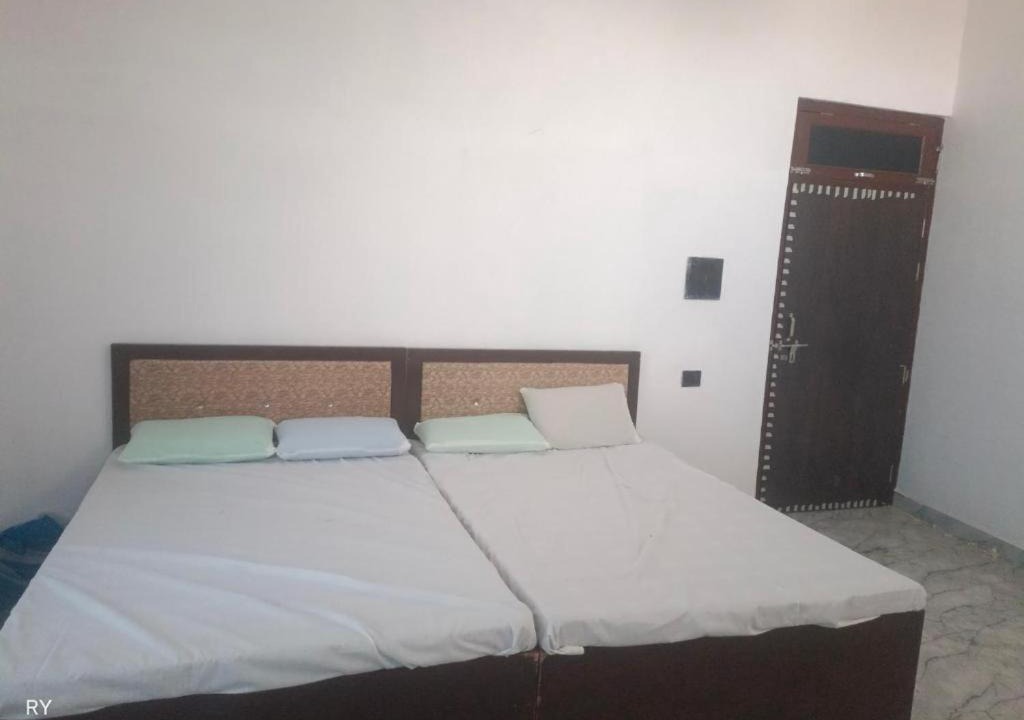 Photo of Bedroom in Etawah