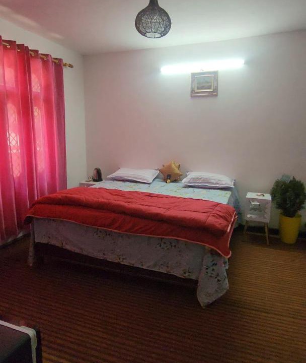 Photo of Bedroom in Naina Range