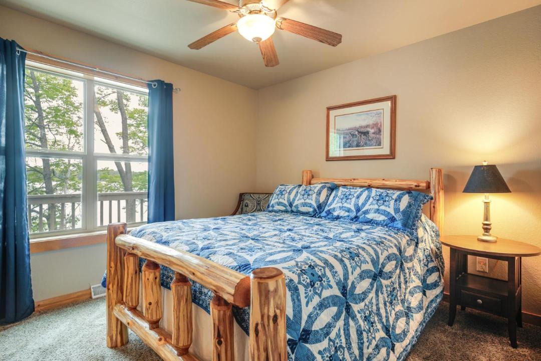 Photo of Bedroom in Townsend