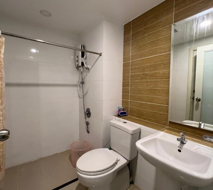 Photo of Bathroom in Mean Chey