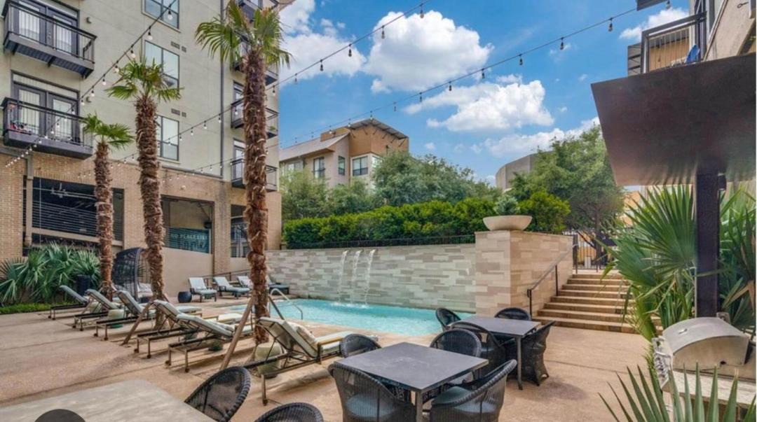 Photo of Patio Balcony in Legacy Park