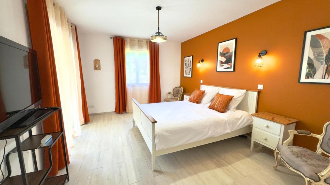 Photo of Bedroom in Feytiat