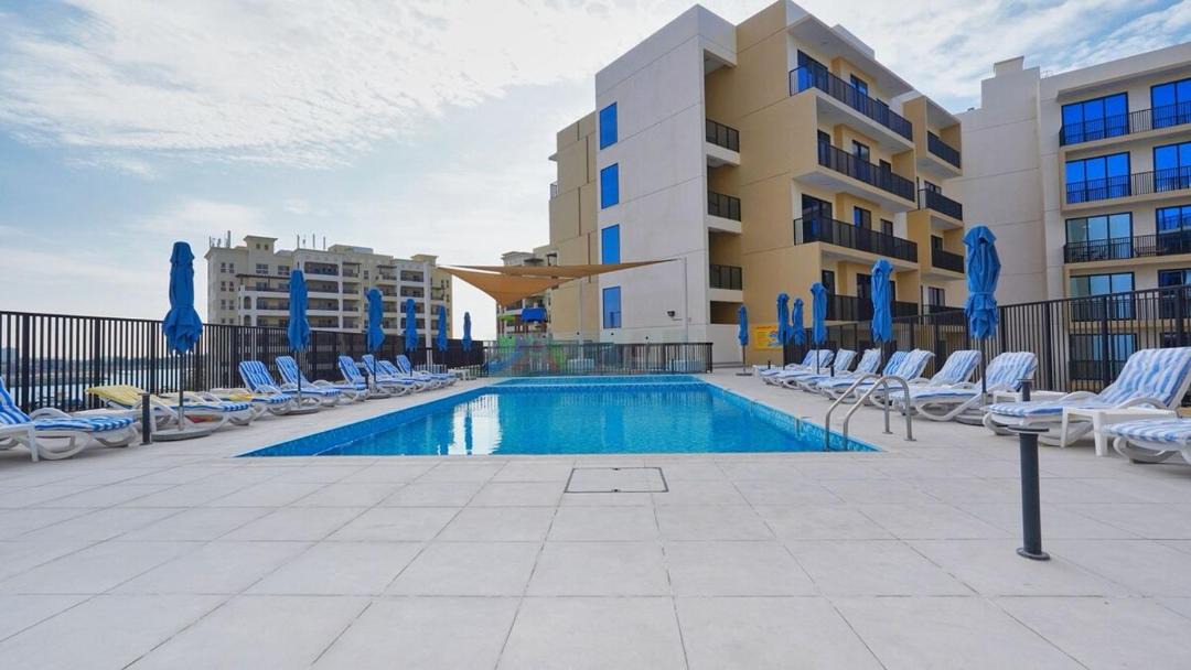 Photo of Patio Balcony in Al Hamra Village