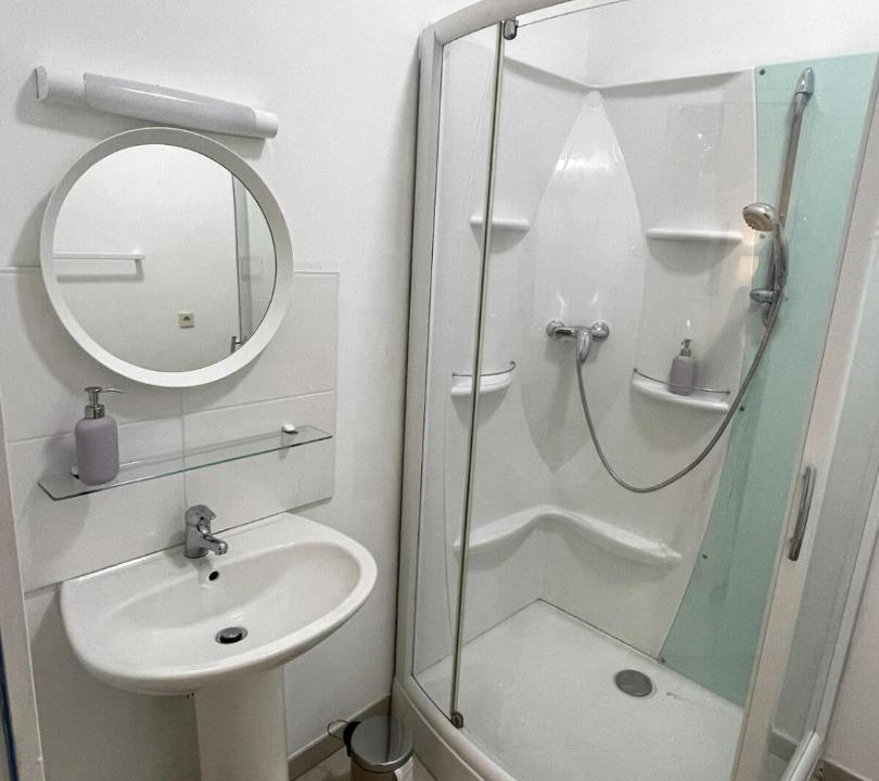 Photo of Bathroom in Pontrieux