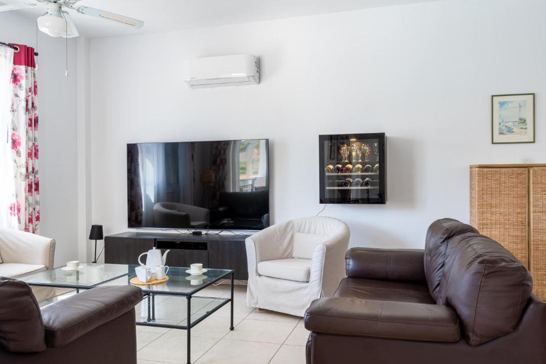 Photo of Livingroom in Tala